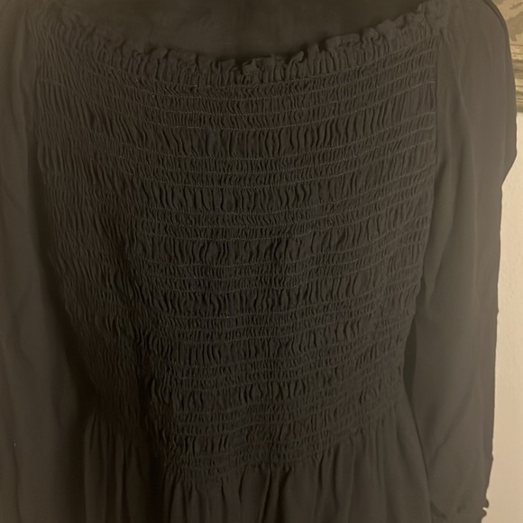 Ann Taylor black smocked puff sleeves square neck ruffle bottom sz M - Picture 8 of 10